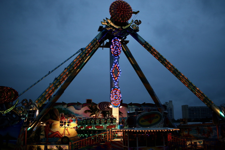 Frisbee - F. Goetzke.jpeg